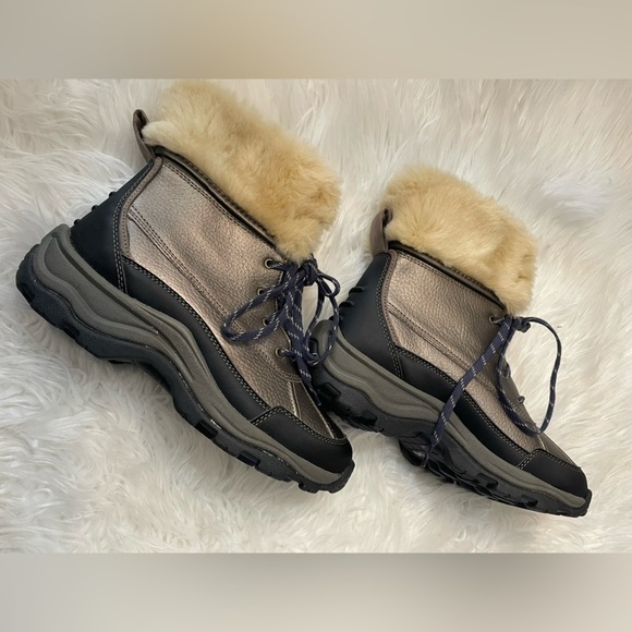 Clarks Mazlyn Arctic Pewter Leather Women's‎ Fur  Boots Size 8 - Picture 8 of 13